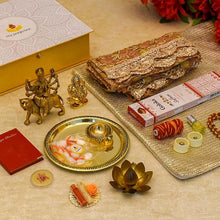 Load image into Gallery viewer, My Gold Navratri Box
