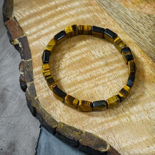 Load image into Gallery viewer, Brown Amandastone Reiki Bracelet
