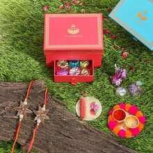 Load image into Gallery viewer, Floral Zardosi Rakhi Box

