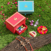 Load image into Gallery viewer, Floral Zardosi Rakhi Box
