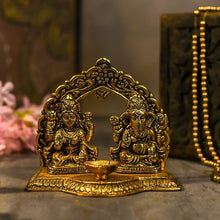 Load image into Gallery viewer, Laxmi &amp; Ganesh Idol with Aesthetic Diya
