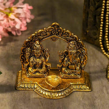 Load image into Gallery viewer, Laxmi &amp; Ganesh Idol with Aesthetic Diya
