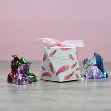 Load image into Gallery viewer, Tempting Happiness Chocolate Gift Box
