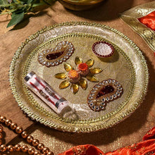 Load image into Gallery viewer, Paisley Rakhi Thali
