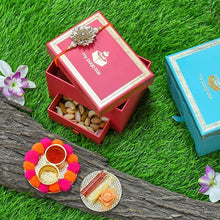 Load image into Gallery viewer, Zardosi Gota Patti Rakhi Box
