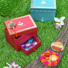 Load image into Gallery viewer, Zardosi Gota Patti Rakhi Box
