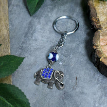 Load image into Gallery viewer, Beautiful Feng Shui Elephant Keychain
