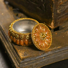 Load image into Gallery viewer, Pearl Studded Glitter Sindoor Box
