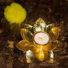 Load image into Gallery viewer, Lotus Tlight holder
