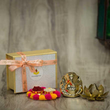 Load image into Gallery viewer, Exquisite Petite Ganesh Box
