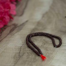 Load image into Gallery viewer, Antique Brown Wood Mala
