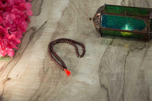 Load image into Gallery viewer, Antique Brown Wood Mala
