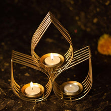 Load image into Gallery viewer, Handcrafted Akriti T-Light Holder
