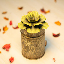 Load image into Gallery viewer, Scented  Floral Candle- Large
