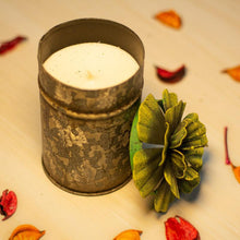 Load image into Gallery viewer, Scented  Floral Candle- Large

