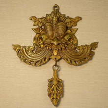 Load image into Gallery viewer, Antique Yarli Wall Decor
