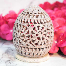 Load image into Gallery viewer, Leafy Mural Lattice Work Candle T-light Holder in Oval Shape
