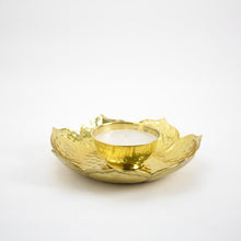 Load image into Gallery viewer, Alluring Golden Leafy Candle Showpiece
